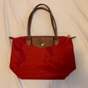 Medium Longchamp Le Pliage Tote in Red